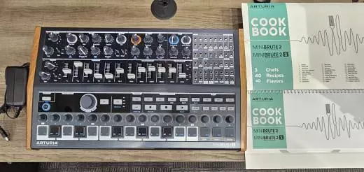 Arturia - MINIBRUTE 2S 2